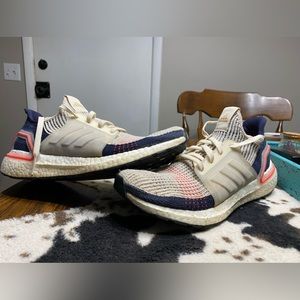 Adidas Men’s Size 9 Ultraboost